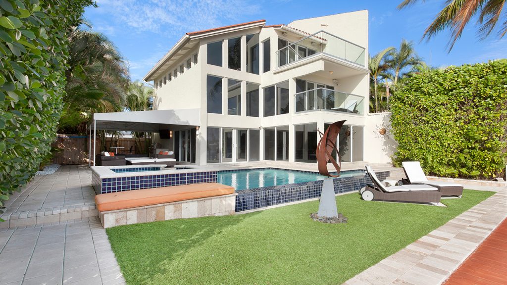 Intracoastal Townhome | 628 Southeast 5th Street Unit #5