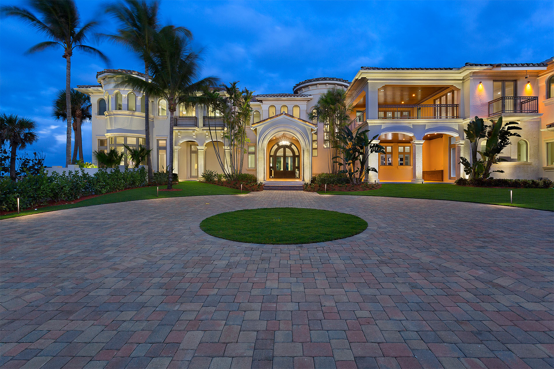 1040 South Ocean Boulevard, Manalapan, Florida