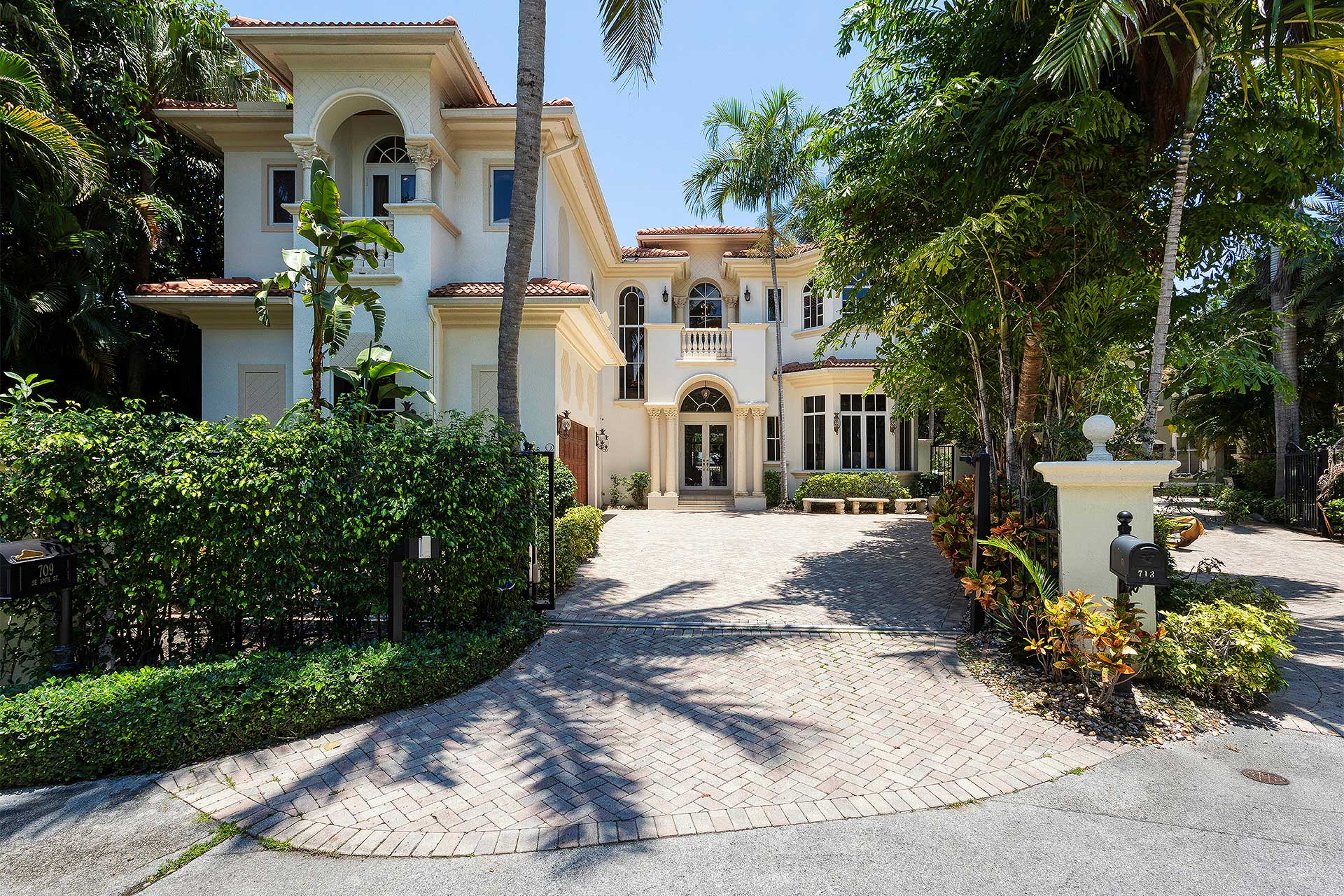 709 Southeast 10th Street, Delray Beach, Florida